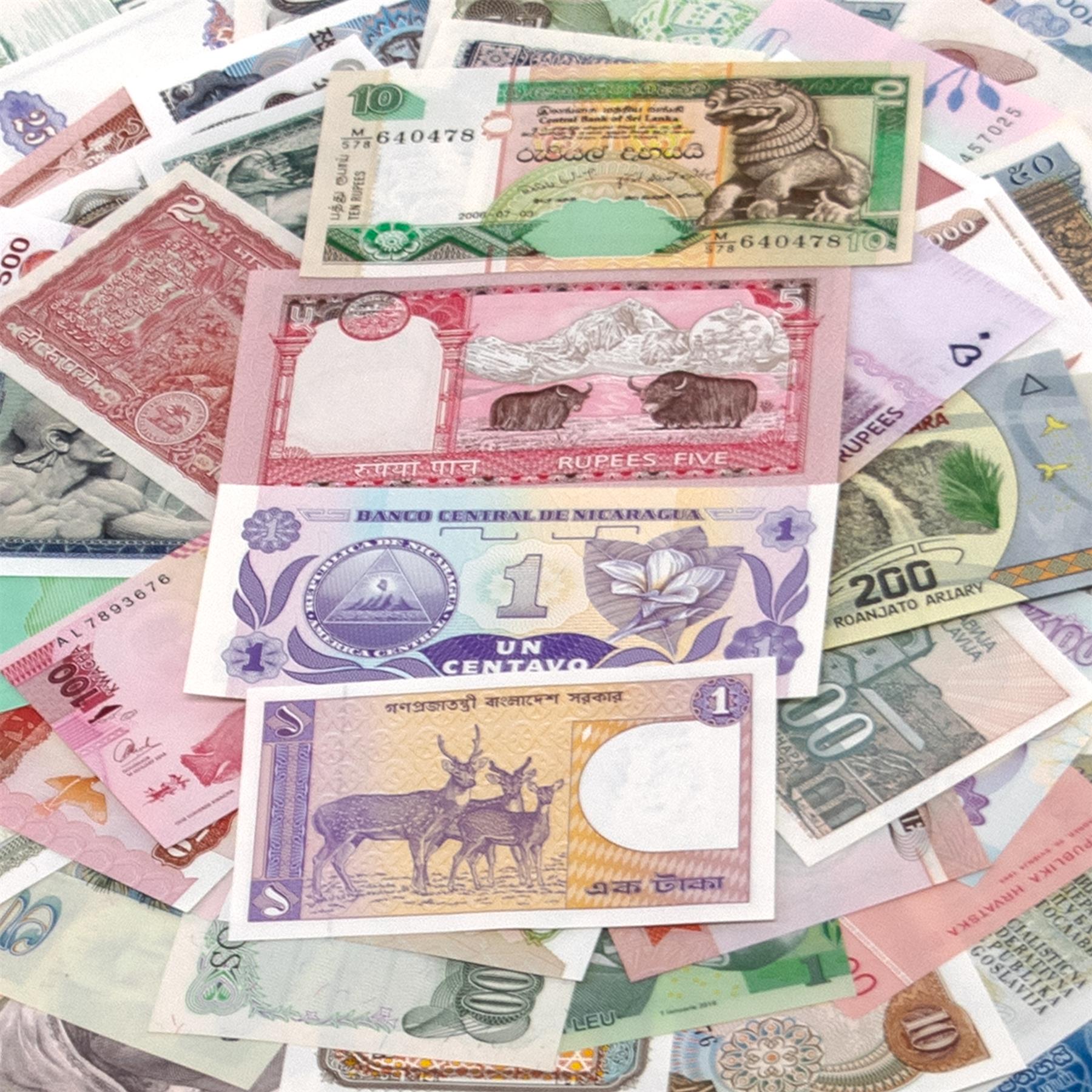 200 Banknotes | 35+ Countries | Valuable Paper Money | UNC