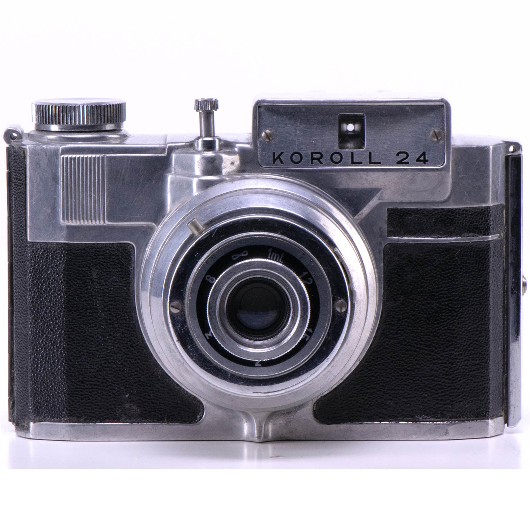 Benici Kroll 24 Camera |f11 lens | White | Italy | 1953