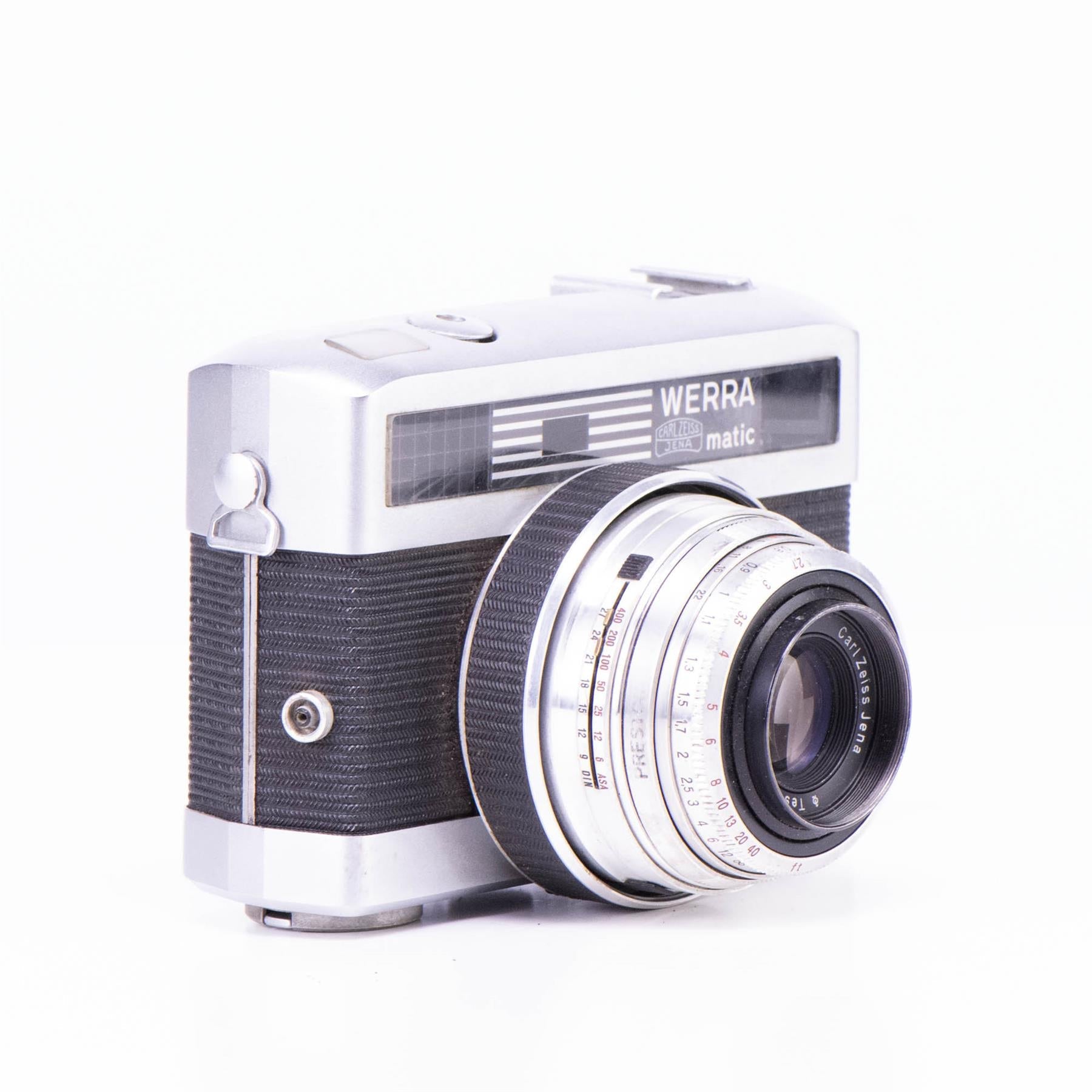 Carl Zeiss Werramatic E Camera | 50mm f2.8 lens | White | Germany | 1954 - 1967