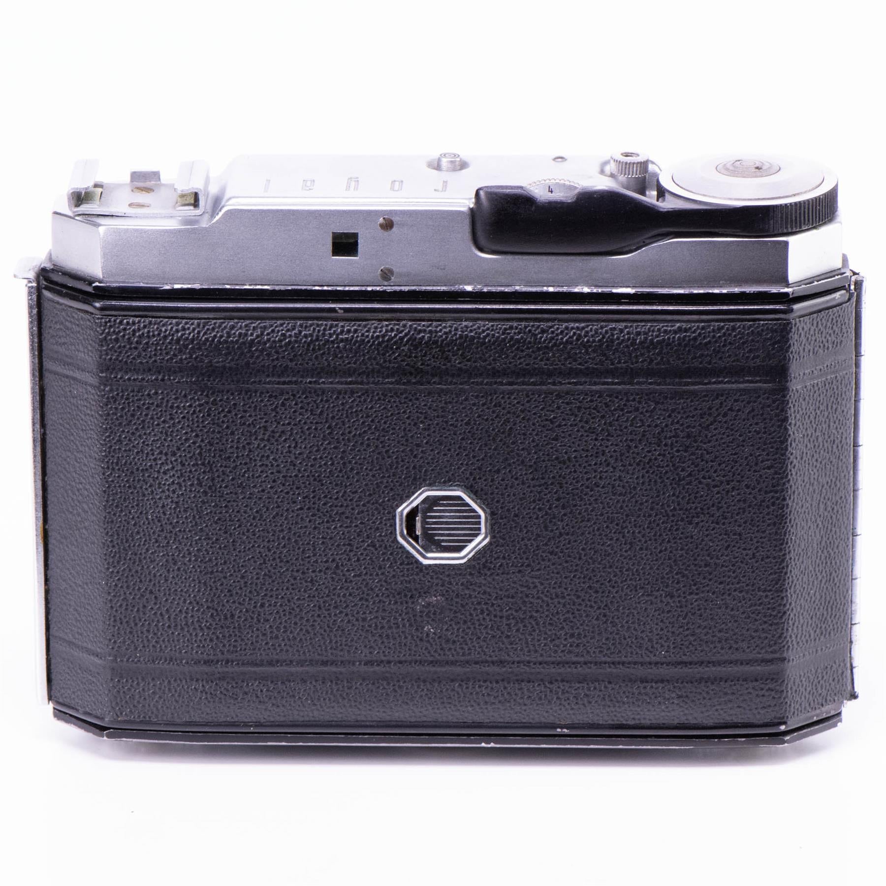 Dacora Royal Camera | 75mm f3.5 lens | Germany | 1955