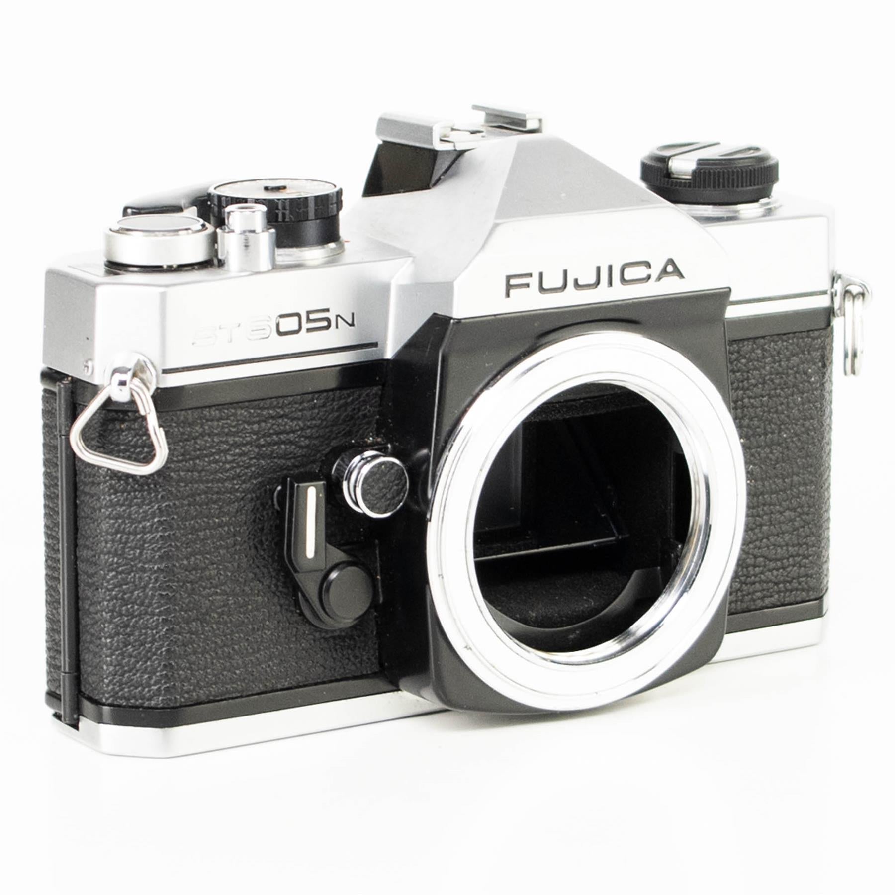 Fujica ST605N Camera | Fujinon 55mm f2.2 lens | White | Japan | M42 mount | 1976