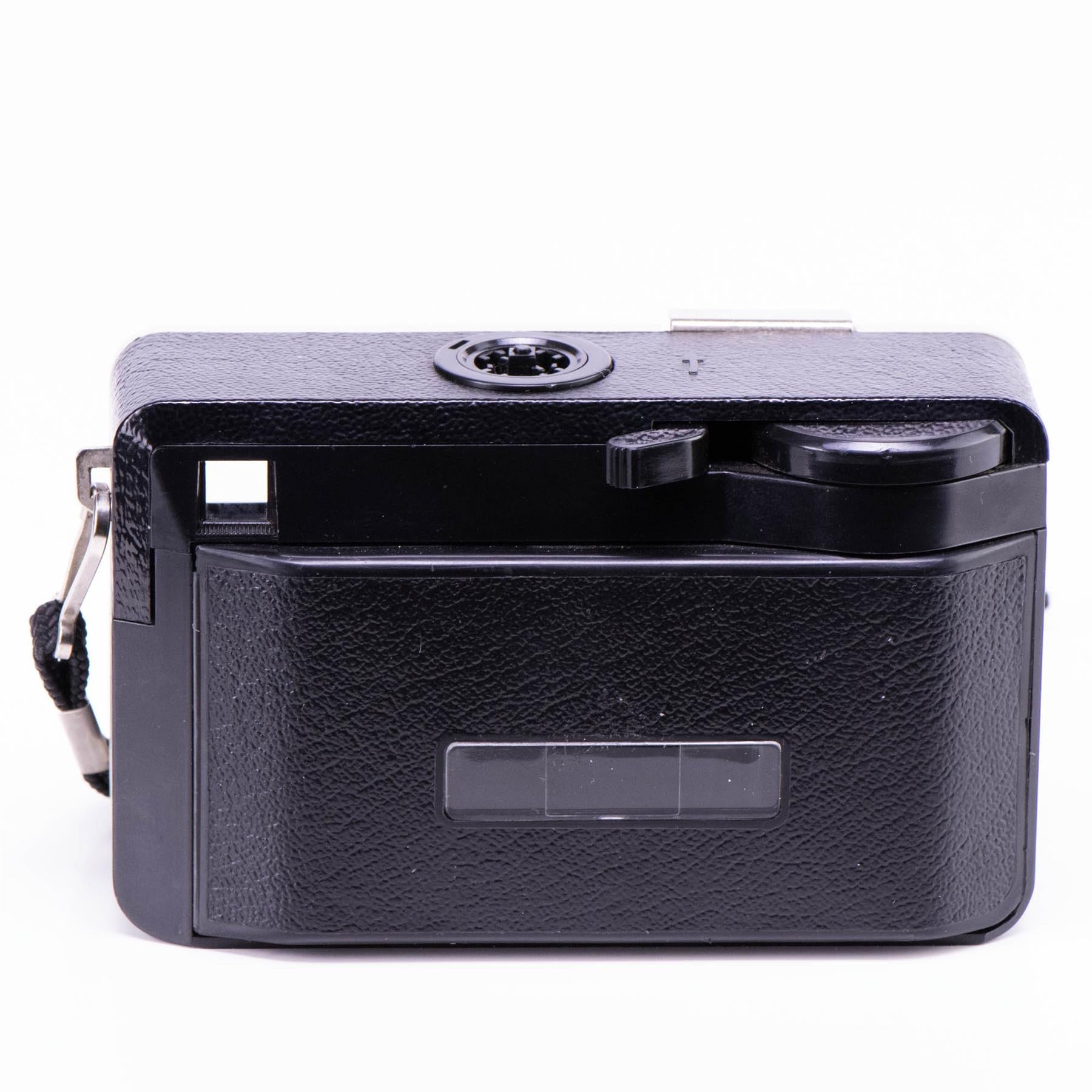 Kodak Instamatic 56X Camera | 43mm f11 fixed focus lens | England | 1972 - 1977