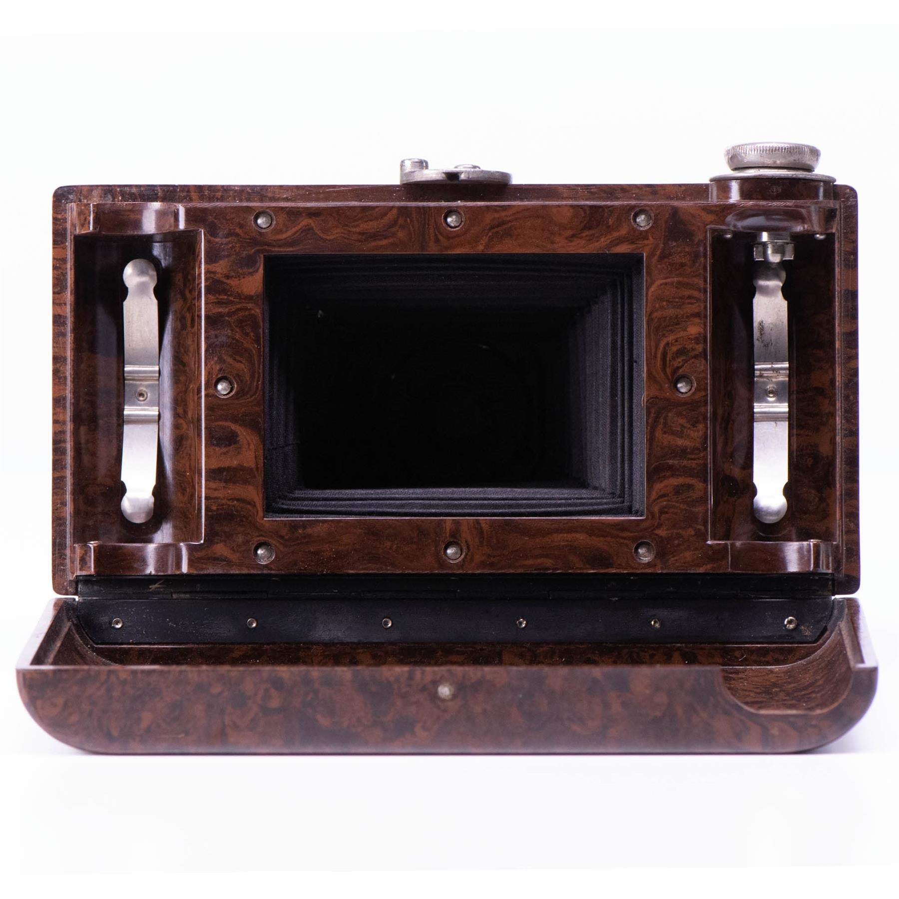 Kodak No. 2 Hawkette Camera | 105mm lens | Bakelite brown | Great Britain | 1930