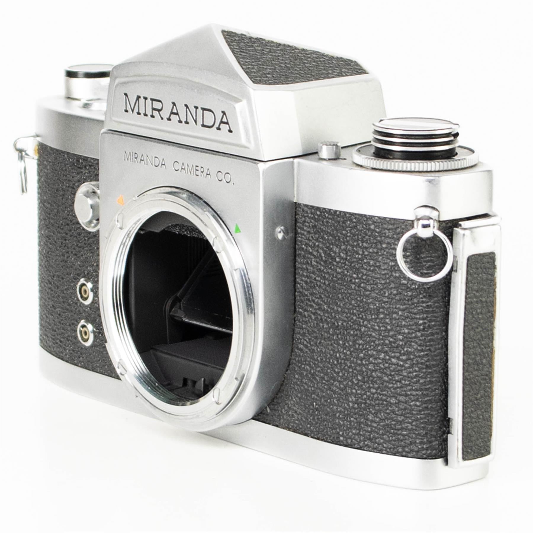 Miranda Camera CO. | Auto Miranda 50mm f1.9 | M44 | White | Japan | 1963 -1967