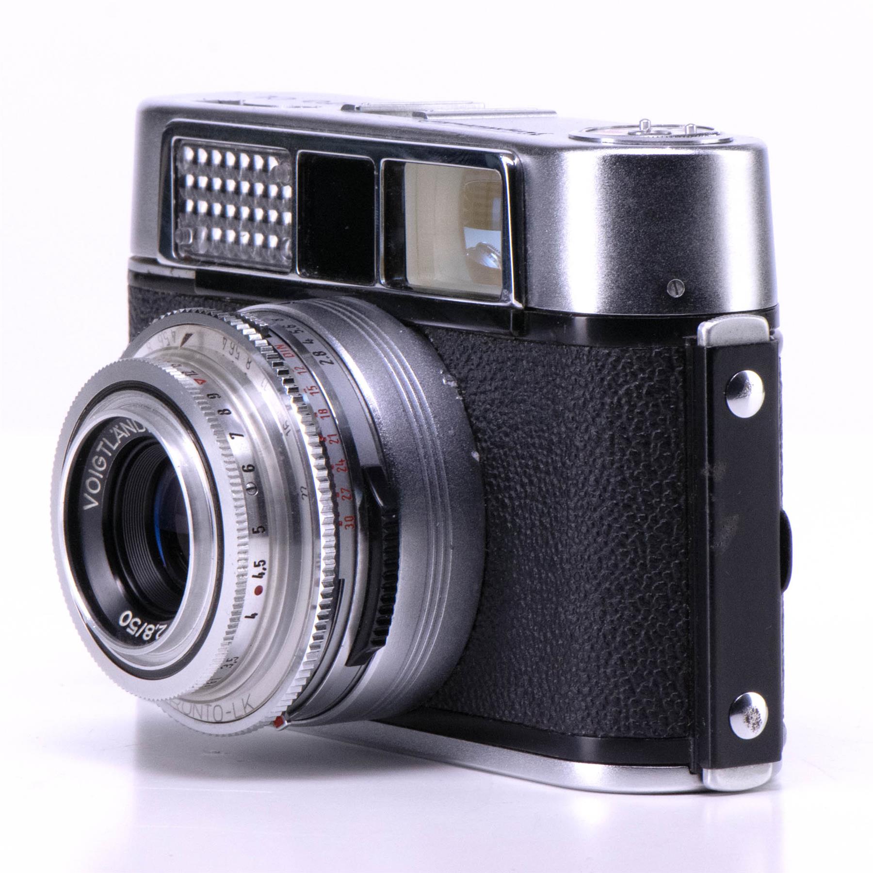 Voigtlander Vito CL Camera | Lanthar 50mm f2.8 lens | White | Germany | 1962