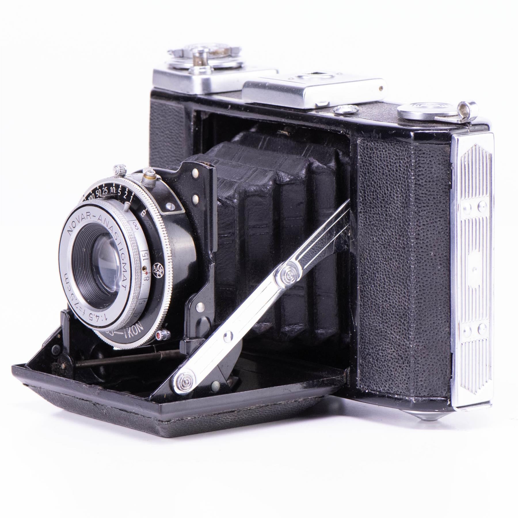 Zeiss Ikon Ikonta 521/16 Camera | 75mm f4.5 lens | Black | Germany | 1938 - 1953