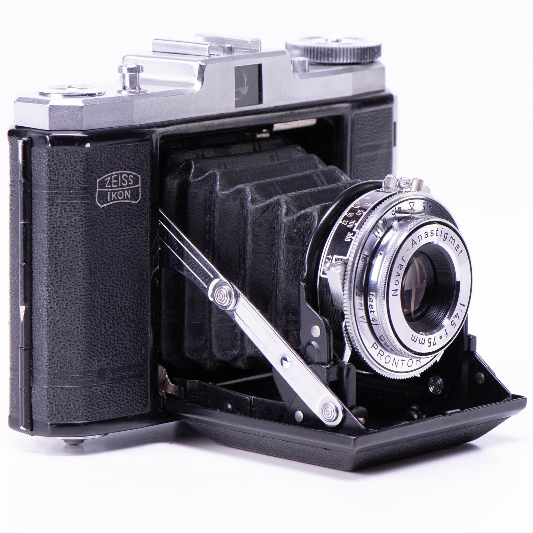 Zeiss Ikon Nettar II 518/16 Camera | 75mm f4.5 | Black | Germany | 1949 - 1957