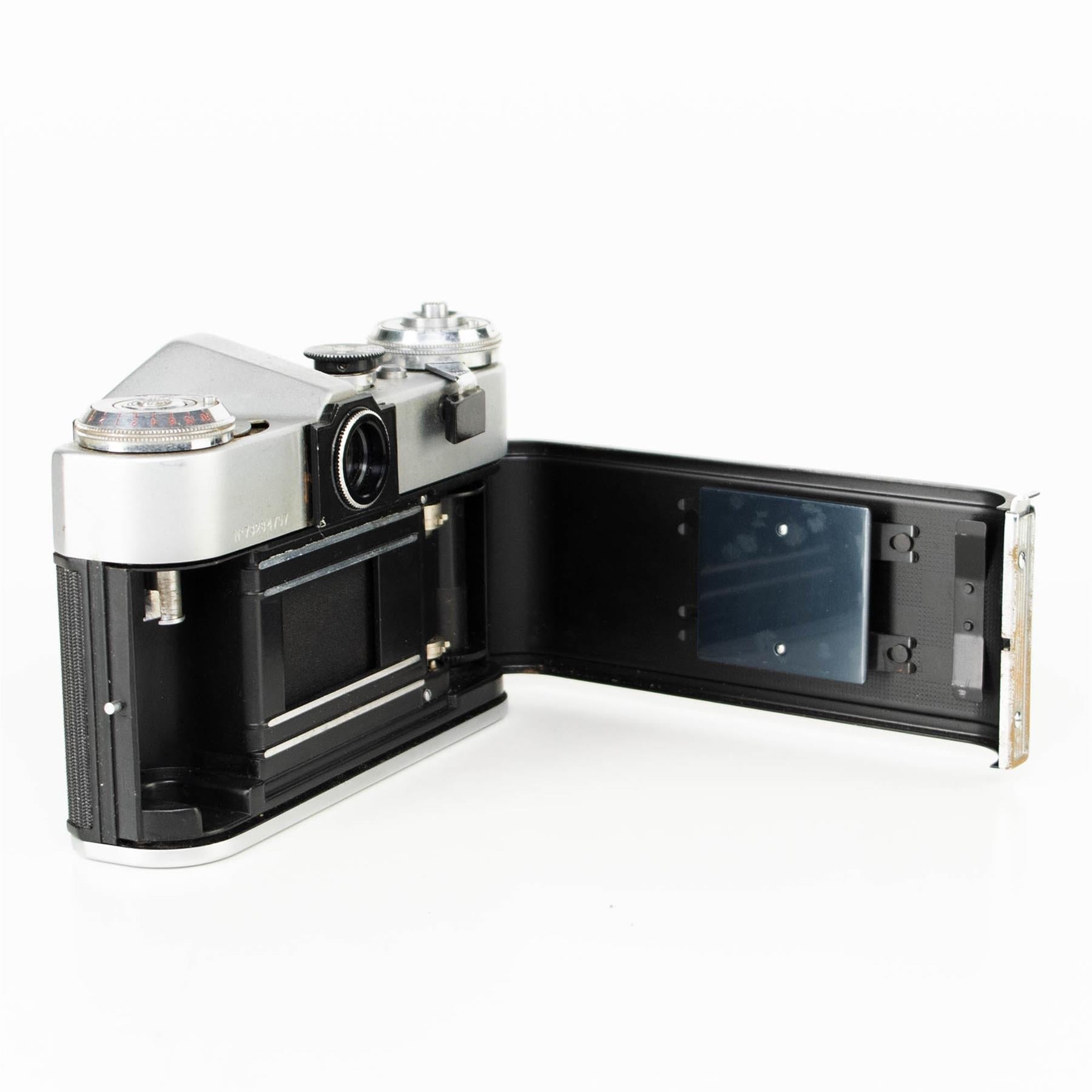 Zenit E Camera Body | White | M42 | Soviet Union | 1965 - 1982