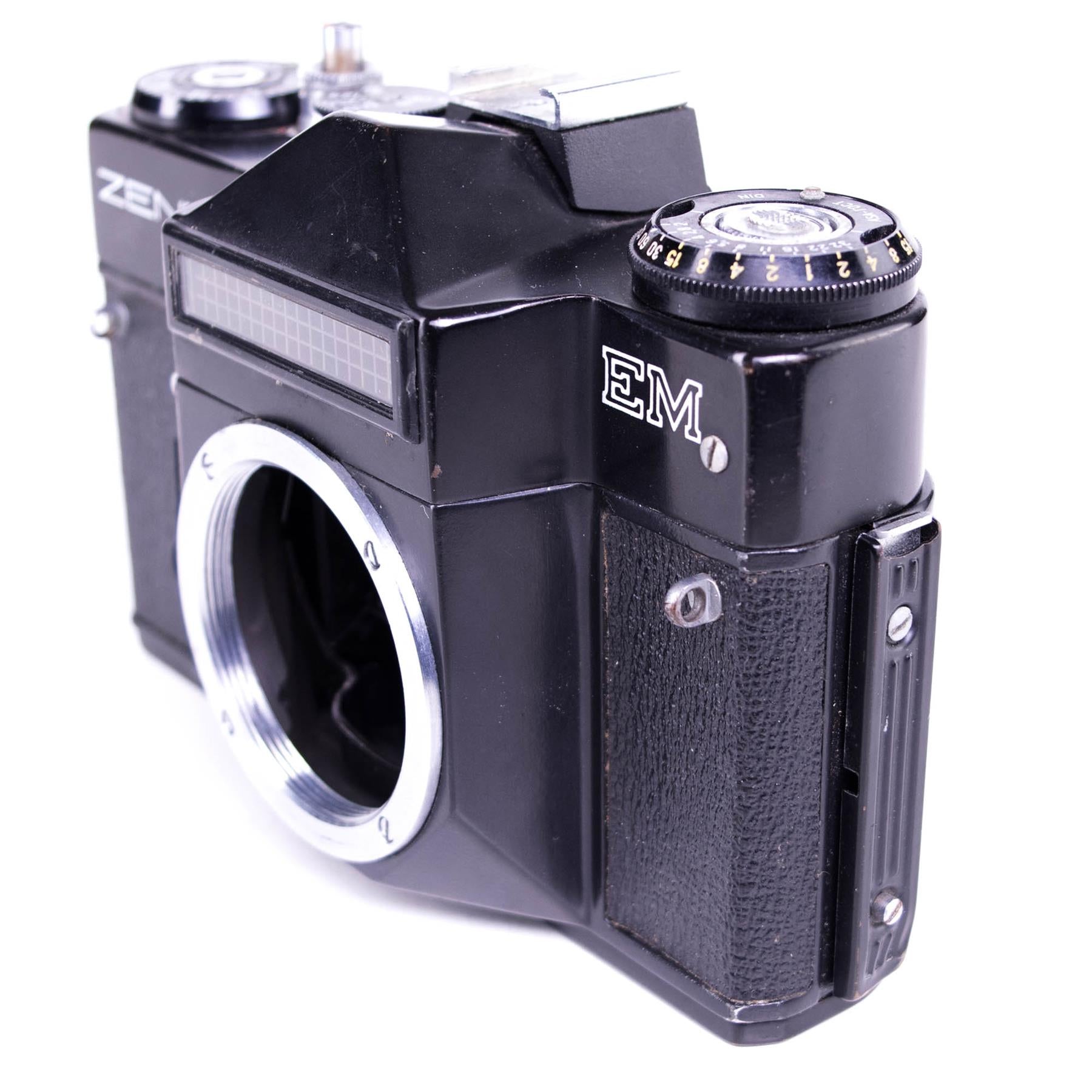 Zenit EM Camera body | Black | M42 | Soviet union | 1972 - 1984