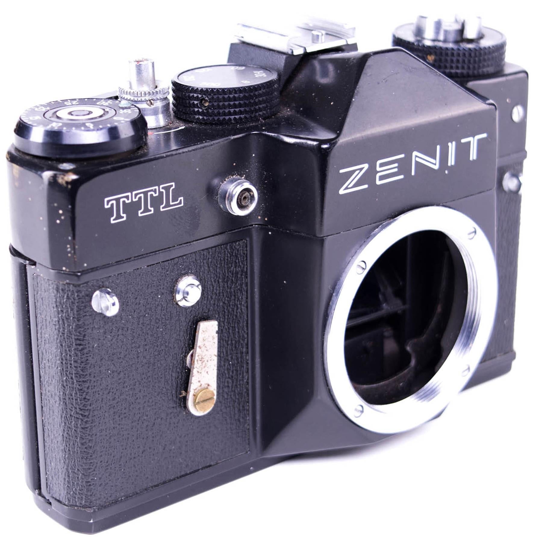 Zenit TTL Camera body | Black | M42 | Soviet Union | 1978 - 1985 | Not Working