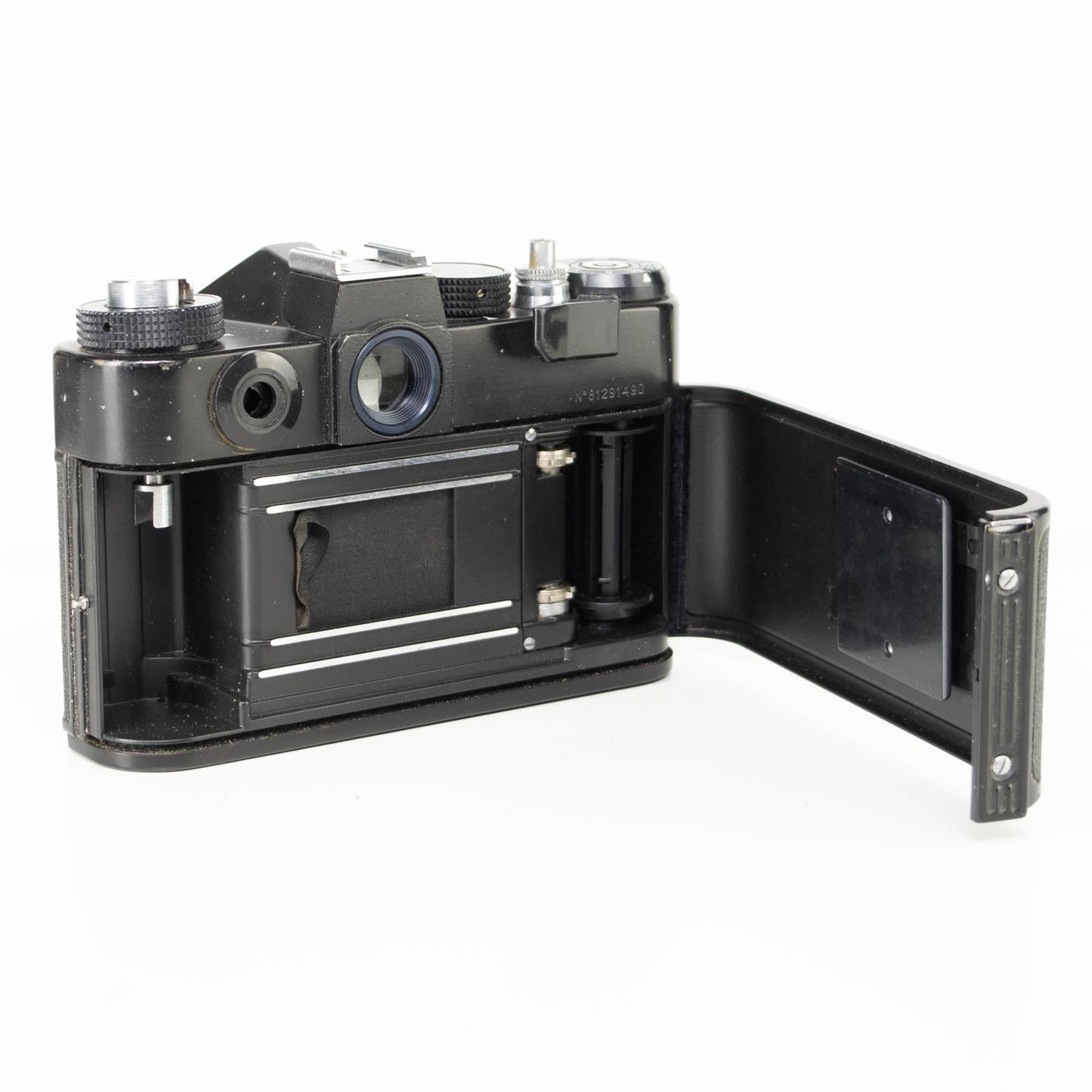 Zenit TTL Camera body | Black | M42 | Soviet Union | 1978 - 1985 | Not Working