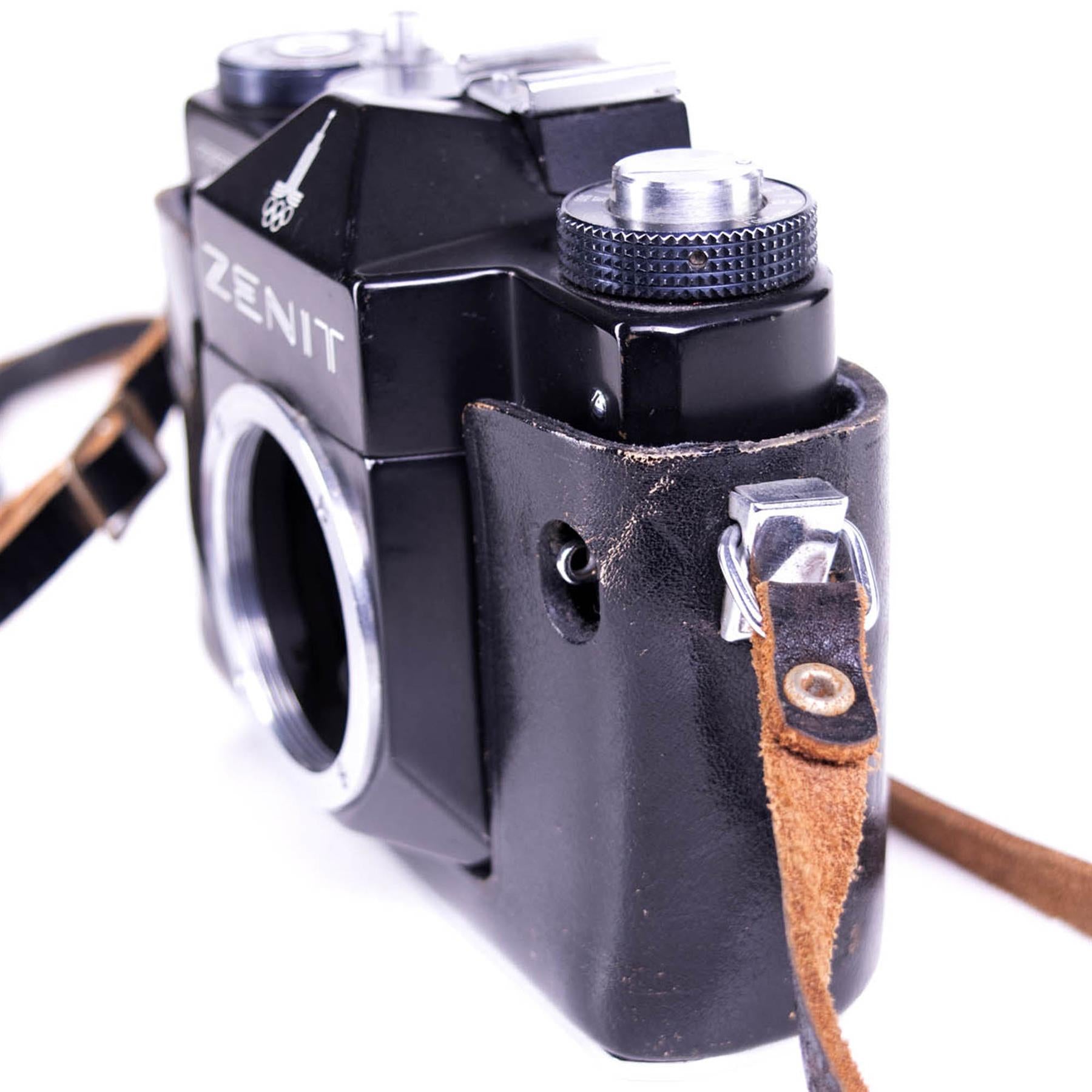 Zenit TTL Camera body | Olympic edition | Black | M42 | Soviet union | 1980