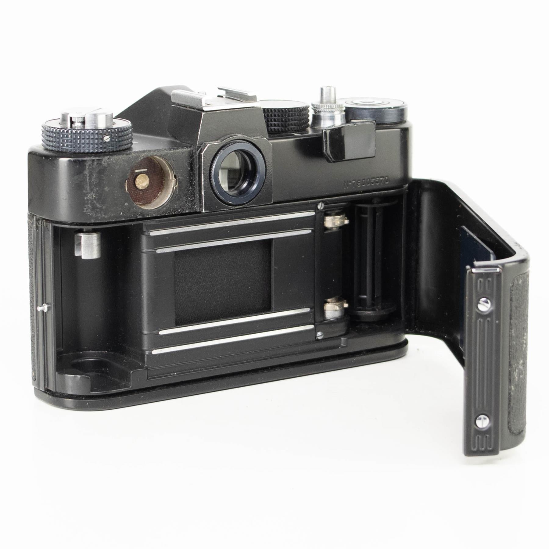 Zenit TTL Camera body | Olympic edition | Black | M42 | Soviet union | 1980