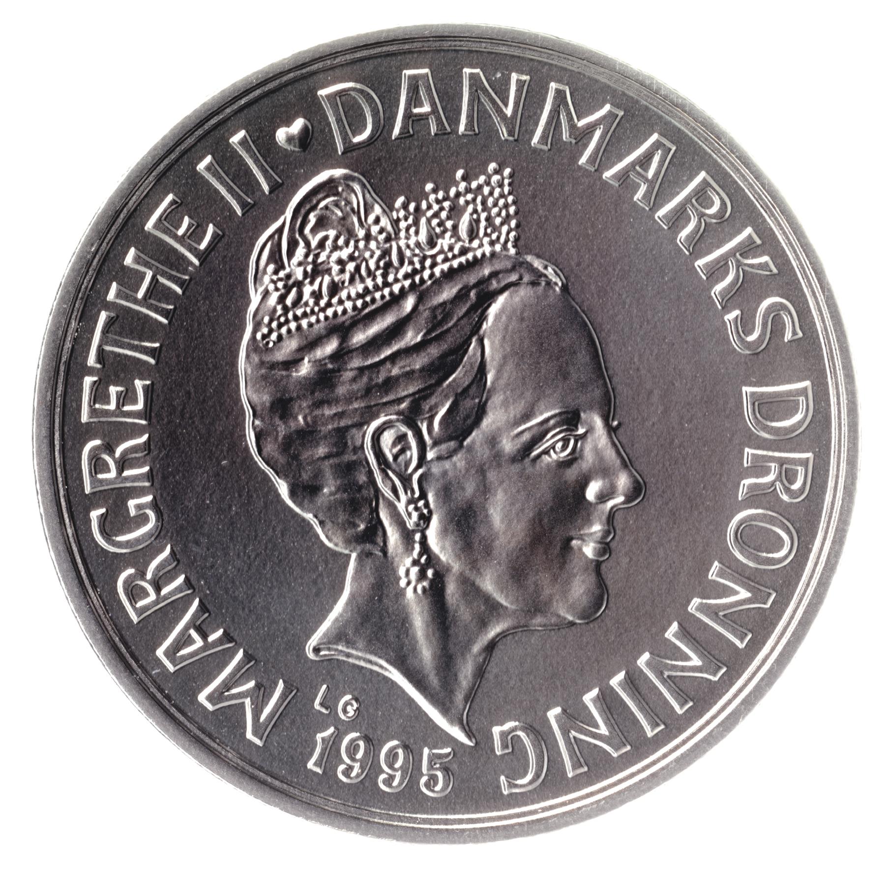 Danish Silver Coin 200 Kroner | Margrethe II Prince Joachim Wedding | Castle | KM882 | Denmark | 1995